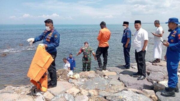 Tersambar Petir, Nelayan di Pesisir Barat Lampung Meninggal Dunia saat Melaut