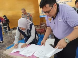Penandatanganan MoU Dinas PPPA dengan Komnas PA Kota Bandar Lampung