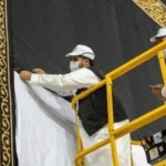 Persiapan Haji 2024, Kiswah Ka’bah Digulung dan Dililit Kain Putih