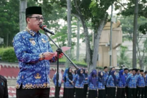 Pimpin Upacara Bulanan, Thamrin Kembali Ingatkan Pentingnya Kedisiplinan