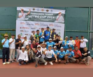 Arif Suharnoko/Daliman Tampil Juara Turnamen Tenis Lapangan Metro Cup 2024