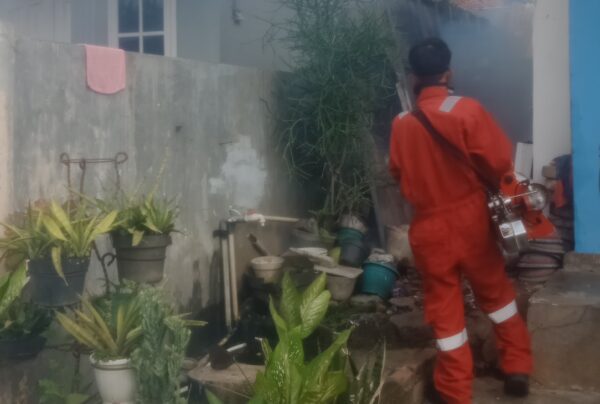 Respon Cepat Keluhan Masyarakat, Iqbal Ardiansyah Terjunkan Tim Fogging Gratis