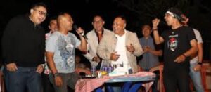 Berakhir Pekan, Bupati Nanang Ermanto Hibur Masyarakat di Gelaran Live Musik Bundaran Tugu Pancasila Kalianda