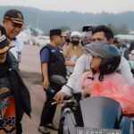 Eva Dwiana Pantau Arus Balik di Pelabuhan Panjang
