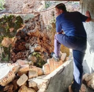 Akibat Hujan Deras dan Lama, Mengakibatkan Tanah Longsor di Lampung Barat