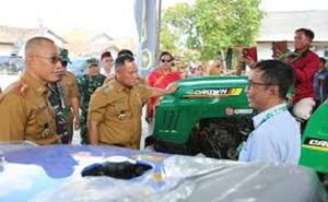 Percepat Musim Tanam, Pemkab Lampung Selatan Bagi-bagi Alsintan di Kecamatan Way Panji