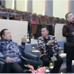 Gubernur Lampung Arinal Djunaidi Menyaksikan Langsung Pelaksana Operasi Bedah Jantung di Auditorium Bioskop RSUD Abdul Moeloek