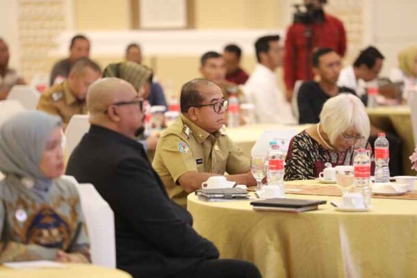 Pj. Gubernur Samsudin Buka Temu Bisnis Produk Perkebunan dan Saksikan Pelantikan PD-RKI Wilayah Lampung 2024-2029
