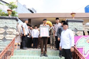 Pj. Gubernur Samsudin Lepas Jenazah Mantan Asisten Ketataprajaan Provinsi Lampung Mursyid Arsyad