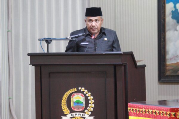 Fraksi PKS Berpantun di Akhiri Pandangan Umum