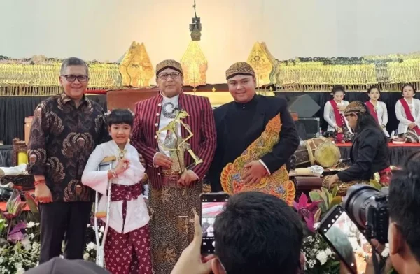 Hasto Respons Jokowi Minta Maaf, Singgung soal Kebijakan Impor Beras