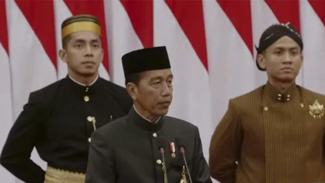 Jokowi Klaim soal Penurunan Angka Pengangguran & Kemiskinan, Cek Faktanya