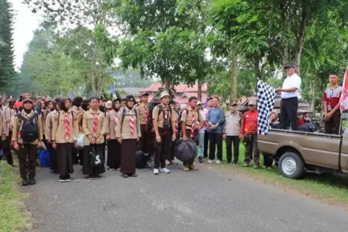 Pj Bupati Nukman Lepas 150 Anggota Pramuka Untuk Malakukan Lintas Bhakti Liwa-Krui