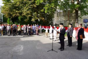 Antusias: Warga Suriah Ini Nyetir 7 Jam untuk Hadiri Upacara HUT Ke-79 RI di Oslo