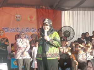 Walikota Bandar Lampung Eva Dwiana Hadiri Pembukaan Porcam Kecamatan Sukabumi