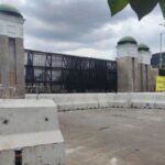 Pembatas Beton Dipasang Depan Gedung DPR Jelang Demo Kawal Putusan MK