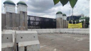 Pembatas Beton Dipasang Depan Gedung DPR Jelang Demo Kawal Putusan MK