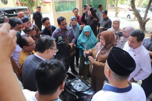 Unila Uji Coba Bahan Bakar Berbasis Kelapa Sawit