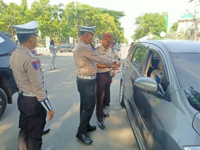 Satlantas Polres Metro Gelar Operasi Zebra Krakatau 2024, Berikan Himbauan Kepada Pelanggar di SP Masjid Taqwa