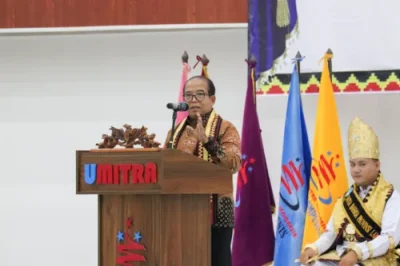 Penjabat Gubernur Lampung Hadiri Wisuda Umitra: Dorong Lulusan untuk Berkontribusi dalam Pembangunan Daerah