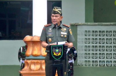 Upacara Bulanan Danrem 043/Gatam Sampaikan Amanat KASAD
