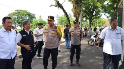 Kapolres Tanggamus Tinjau Keamanan TPS pada Tahap Pemungutan Suara Pilkada 2024