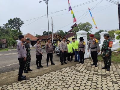 Dir Narkoba Polda Lampung Didampingi Kapolres Lampung Timur Laksanakan Patroli Skala Besar dan Pengecekan TPS