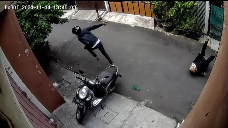 Kepergok, Pelaku Curanmor di Cengkareng Tembak Polisi saat akan Ditangkap