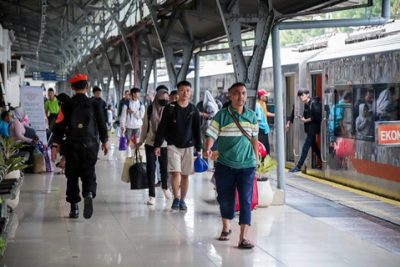 110 Juta Orang Diprediksi Mudik Nataru, Paling Banyak Pakai Kendaraan Pribadi