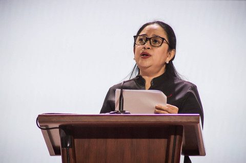 Ketua DPP PDIP sekaligus Ketua DPR, Puan Maharani menyampaikan sikap politik PDIP pada Rakernas V PDIP di Ancol, Jakarta, Minggu (26/5/2024). Foto: Ist