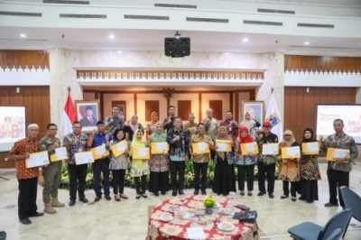 14 ASN Jakut Terima SK Pensiun
