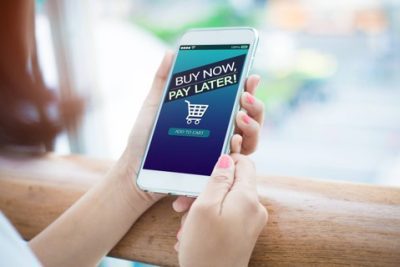 Alasan Utang Warga di PayLater Rp 29 T; OJK Pantau Kecurangan di Bursa