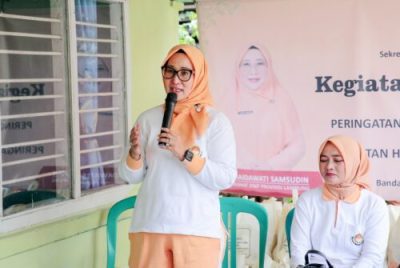 Peringati HUT Ke-25 DWP Provinsi Lampung dan Hari Ibu, Pj. Ketua DWP Gelar Bakti Sosial