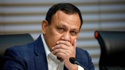 Ronald Sinyal Sebut Firli Bahuri Lakukan Perintangan Penyidikan Kasus Harun Masiku
