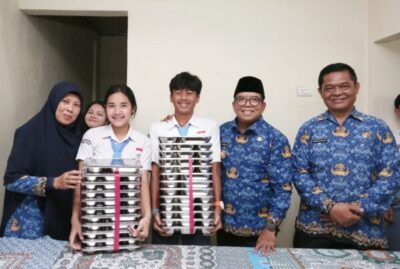 Pj. Gubernur Samsudin Tinjau Pelaksanaan Program Makan Bergizi Gratis di SMA Negeri 1 dan SMA Utama 3 Bandarlampung