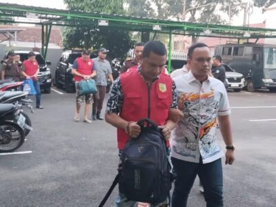 Kejaksaan Negeri Metro Terima 4 Tersangka dan Barang Bukti Admin Judol