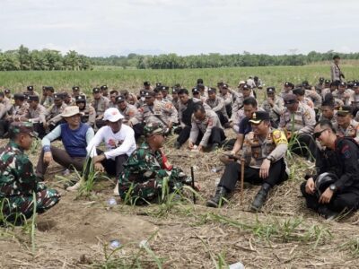 Brimob Lampung Kawal Keamanan Giat Aksi Masa di PT. BSA Hingga Berakhir Damai