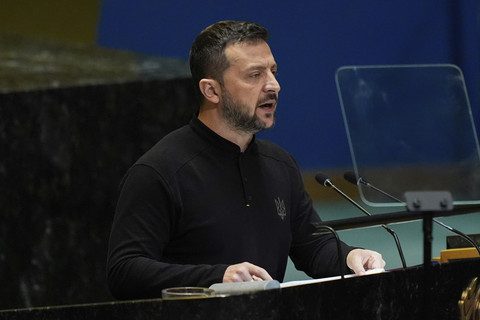Zelensky Desak Slovakia Hentikan Pasokan Minyak Rusia