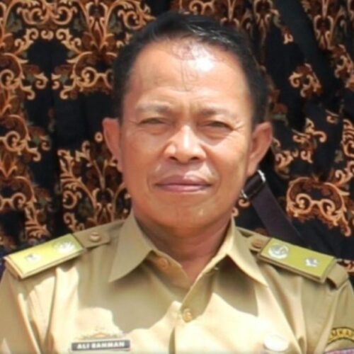 Ali Rahman Resmi Jabat Peratin Pekon Keagungan