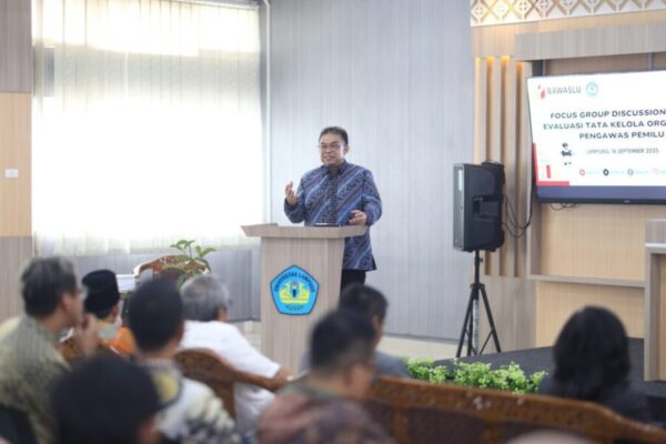 FGD Evaluasi Tata Kelola Bawaslu di Unila: Prof. Ayi Tekankan Penguatan Mitigasi dan Transparansi Pengawasan Pemilu