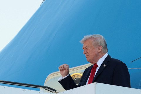 Trump Buka Peluang Cabut Sanksi AS terhadap Iran