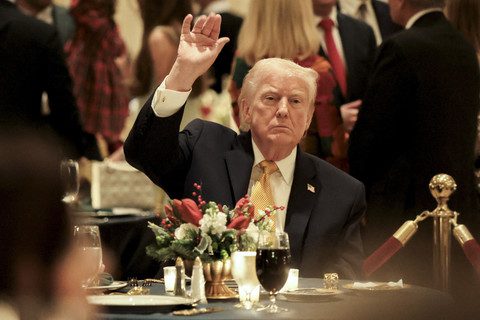 Trump Ancam Serang Iran Jika Kembali Kembangkan Senjata Nuklir