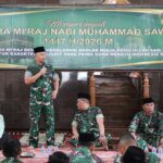 Babinsa Gunung Agung Pantau Peringatan Isra Mi’raj Nabi Muhammad SAW di Masjid Istiqomah