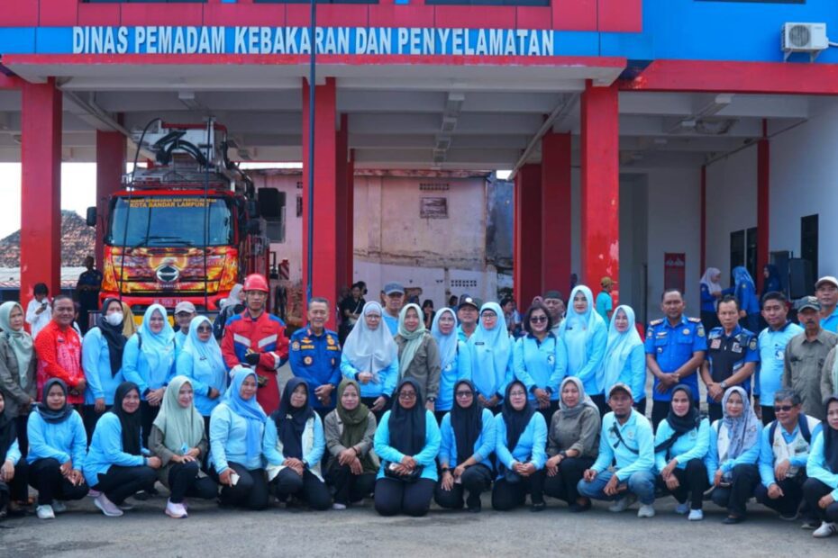 Puluhan Siswa SDB Ikuti Outing Class Edukatif di Damkar Bandar Lampung, Belajar Cegah Kebakaran dengan Cara Menyenangkan