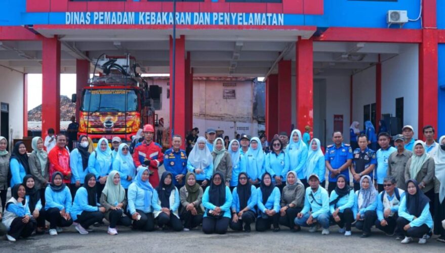 Puluhan Siswa SDB Ikuti Outing Class Edukatif di Damkar Bandar Lampung, Belajar Cegah Kebakaran dengan Cara Menyenangkan