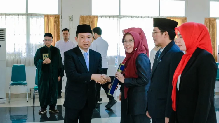 Sekda Lampung Lantik 4 Pejabat Administrator, Tekankan Integritas dan Percepatan Reformasi Birokrasi