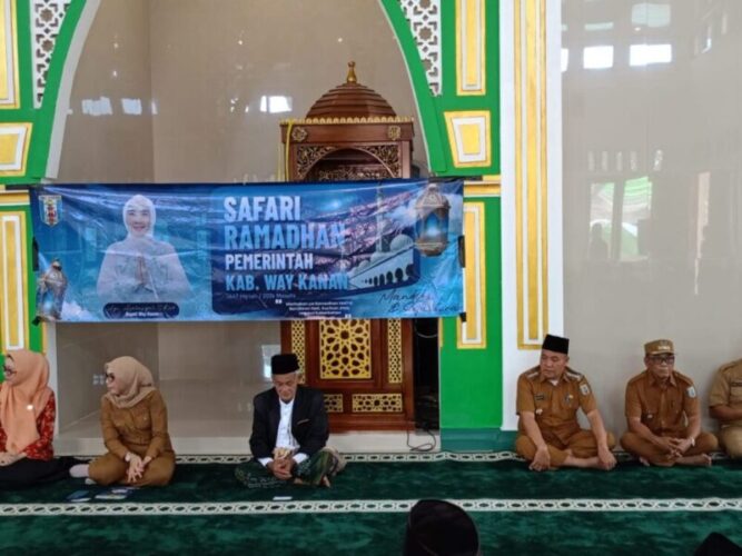Safari Ramadan di Negeri Agung, Bupati Ayu Asalasiyah Ajak Warga Perkuat Kerukunan dan Kolaborasi