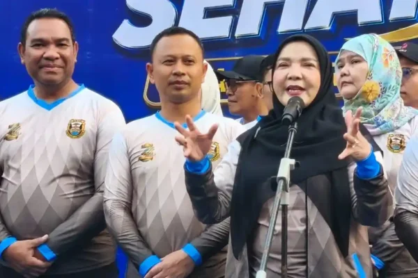 Ribuan Warga Meriahkan Jalan Sehat HUT ke-344 Bandar Lampung, Penjual Cilok Bawa Pulang Mobil