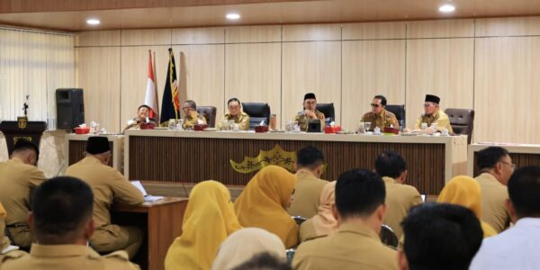 HUT ke-35 Lampung Barat, Bupati Parosil Ajak Warga Banggakan Adat Sai Batin