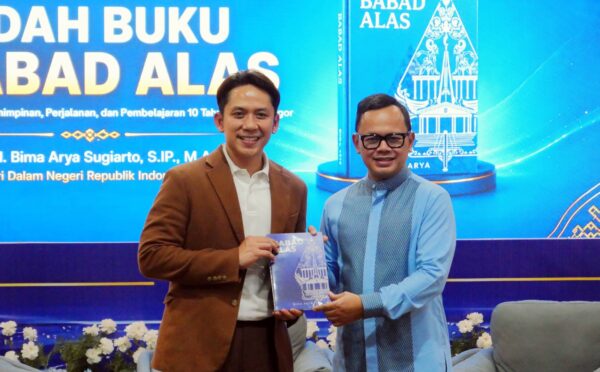 Bima Arya Bedah Buku Babad Alas di Lampung Selatan, Dorong Lahirnya Pemimpin Indonesia Emas 2045 Bersama Bupati Egi